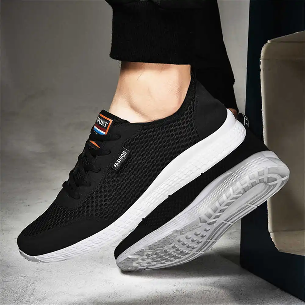 Tech Accessories For College - 35-46 atmungsaktive hellblaue Turnschuhe für Herren,