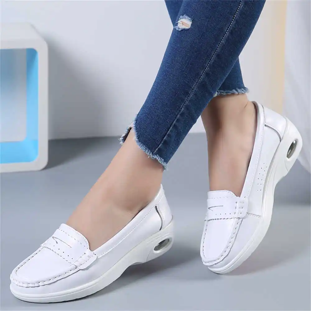 Dicke Sohle, Slip-on-weiße Tur – Tech Accessories For College Bewertung und Preis