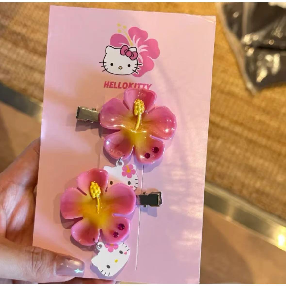Kawaii Sanrio Hello Kitty Blum – Tech Accessories Women Bewertung und Preis
